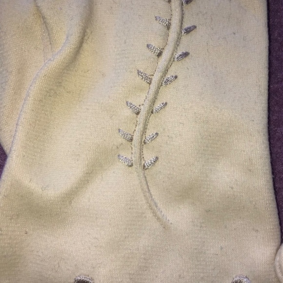 Vintage Cream Evening Gloves for Women - Picture 4 of 8
